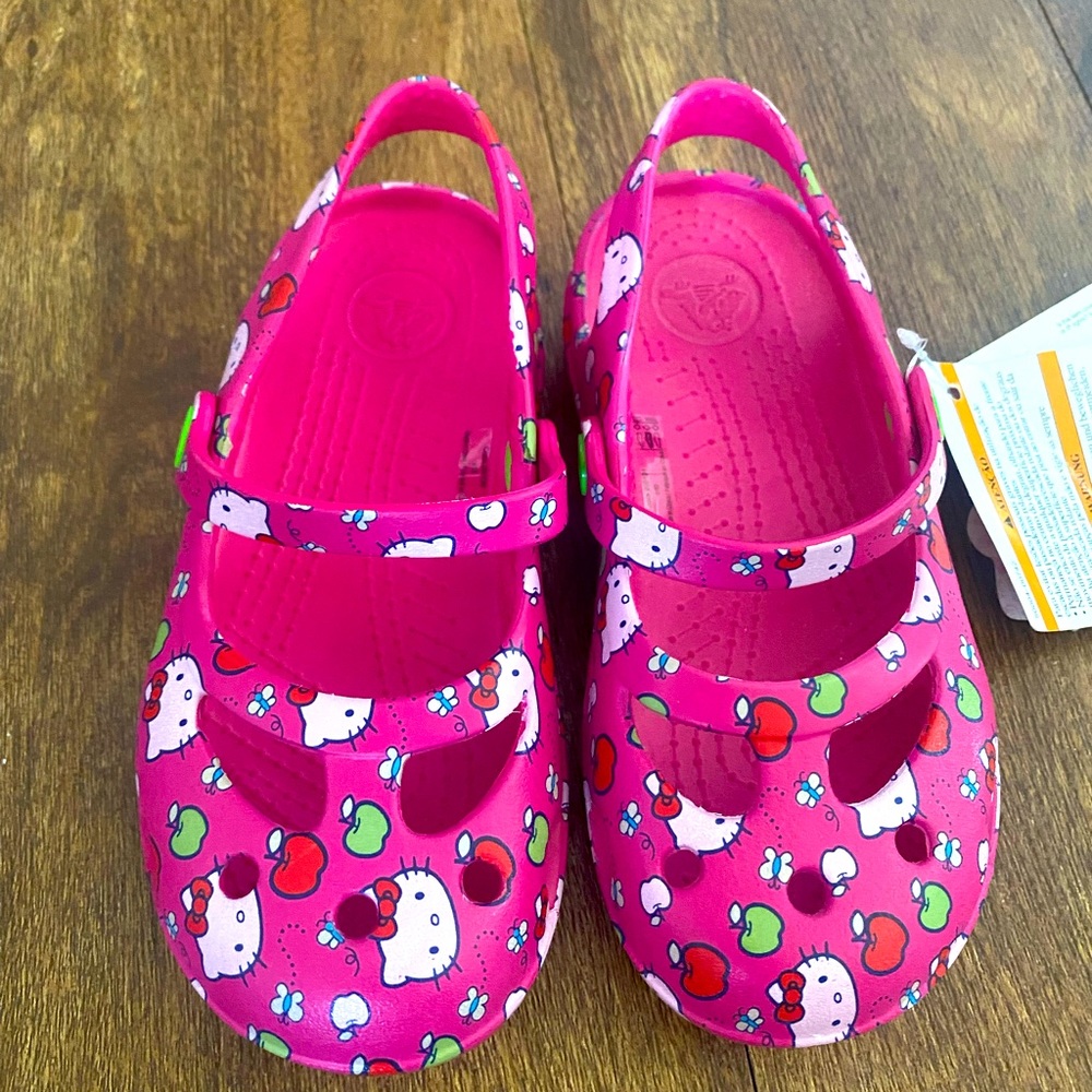 NWT Hello Kitty Crocs Shayna Apple Mary Jane 10